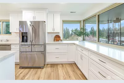 8802 Del Campo Drive, Everett, WA 98208 - Photo 9