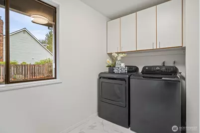 14216 SE 51st Street, Bellevue, WA 98006 - Photo 19