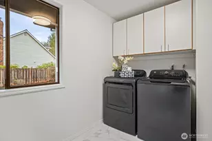 14216 SE 51st St, Bellevue, WA 98006 - Photo 19