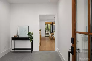 2615 NE 87th St, Seattle, WA 98115 - Photo 3