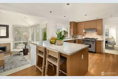 1716 Bellevue Way NE, Bellevue, WA 98004 - Photo 13