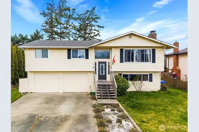 587 NW Fairhaven Drive, Oak Harbor, WA 98277 - Photo 1