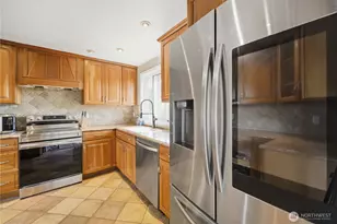 587 NW Fairhaven Dr, Oak Harbor, WA 98277 - Photo 5