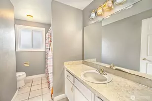 587 NW Fairhaven Dr, Oak Harbor, WA 98277 - Photo 11