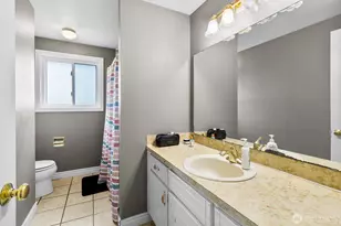 587 NW Fairhaven Dr, Oak Harbor, WA 98277 - Photo 13