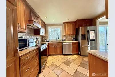 587 NW Fairhaven Drive, Oak Harbor, WA 98277 - Photo 7