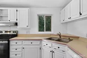 876 SW Taft Blvd, Port Orchard, WA 98367 - Photo 9