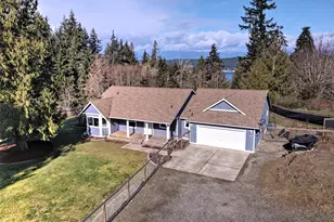 235 E Heights Pl N, Belfair, WA 98528 - Photo 5