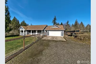 235 E Heights Place, Belfair, WA 98528 - Photo 3