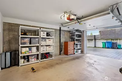 1230 W Emerson Street, Seattle, WA 98119 - Photo 33