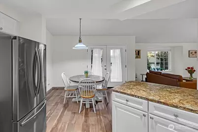 8653 Avondale Rd NE #D208, Redmond, WA 98052 - Photo 9