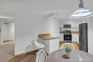 8653 Avondale Rd NE, Redmond, WA 98052 - Photo 11