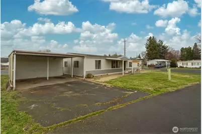 806 SE Mockingbird Drive, College Place, WA 99324 - Photo 33