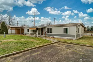 806 SE Mockingbird Dr, College Place, WA 99324 - Photo 33