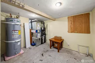 2520 Locust Ave W, University Place, WA 98466 - Photo 29