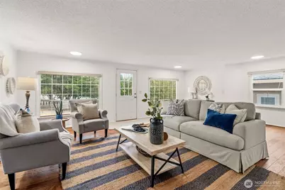 921 N 50th Street, Seattle, WA 98103 - Photo 7