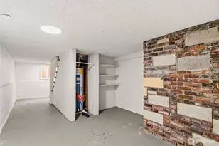 921 N 50th St, Seattle, WA 98103 - Photo 29