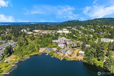 13059 SE 76th Street, Newcastle, WA 98056 - Photo 7