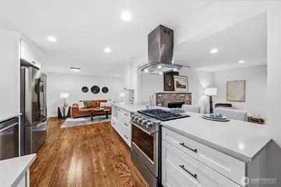 11903 NE 142nd Place, Kirkland, WA 98034 - Photo 3