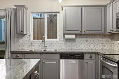 24114 SE 281st Street, Maple Valley, WA 98038 - Photo 11