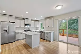 683 SE Olga Cir, Port Orchard, WA 98366 - Photo 5