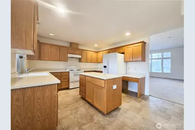 2727 180th Street E, Tacoma, WA 98445 - Photo 7