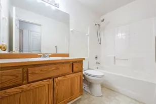 2727 180th St E, Tacoma, WA 98445 - Photo 11