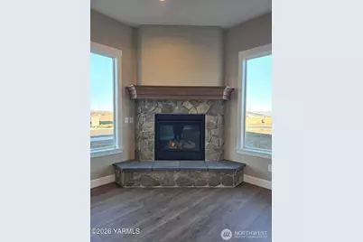 4606 W Larch Avenue, Yakima, WA 98903 - Photo 9