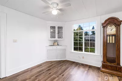 1016 E Orange Avenue, Burlington, WA 98233 - Photo 7