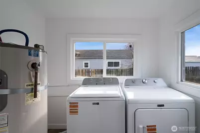 1016 E Orange Avenue, Burlington, WA 98233 - Photo 19