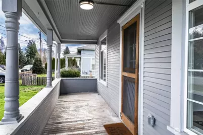 1016 E Orange Avenue, Burlington, WA 98233 - Photo 3