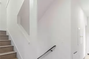 2613 3rd Ave W, Seattle, WA 98119 - Photo 5