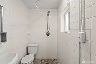 10916 Yakima Ave S, Tacoma, WA 98444 - Photo 13