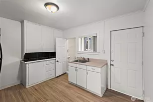 10916 Yakima Ave S, Tacoma, WA 98444 - Photo 9