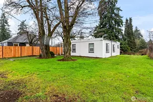 10916 Yakima Ave S, Tacoma, WA 98444 - Photo 17