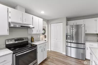 22621 8th Drive SE, Bothell, WA 98021 - Photo 13