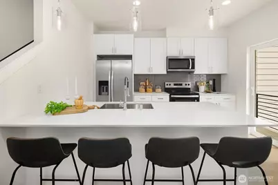 1518 Hollow Dale Place #E, Everett, WA 98204 - Photo 11