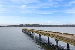 4233 S Bradford St, Seattle, WA 98118 - Photo 5