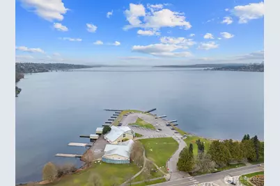 4233 S Bradford Street, Seattle, WA 98118 - Photo 3