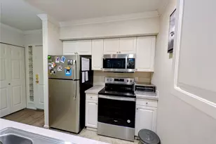 102 State Street S, Kirkland, WA 98033 - Photo 3