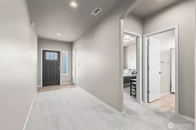 2307 S 57th Avenue, Yakima, WA 98903 - Photo 3