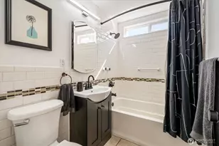 15919 19th Ave SW, Burien, WA 98166 - Photo 17