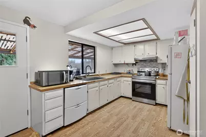 596 Forrest Way, Camano Island, WA 98282 - Photo 15