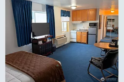 1120 N 91st Street, Seattle, WA 98103 - Photo 13