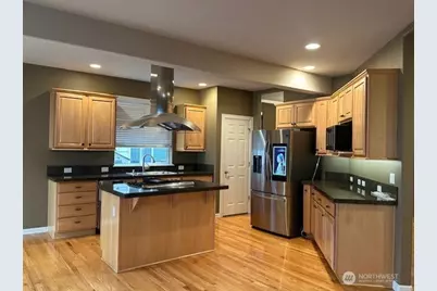 9927 187th Court NE, Redmond, WA 98052 - Photo 5