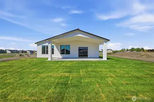 739 N Muscovy St, Moses Lake, WA 98837 - Photo 37