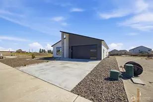 739 N Muscovy St, Moses Lake, WA 98837 - Photo 33