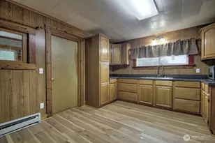 118 N Buckner St, Centralia, WA 98531 - Photo 9