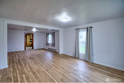 118 N Buckner Street, Centralia, WA 98531 - Photo 3