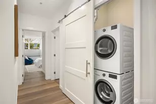 180 Harbor Square Loop NE, Bainbridge Island, WA 98110 - Photo 19